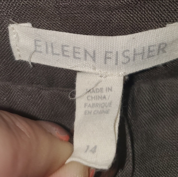 Eileen Fisher Mid Length Organic Linen Cuff Shorts - Picture 4 of 5